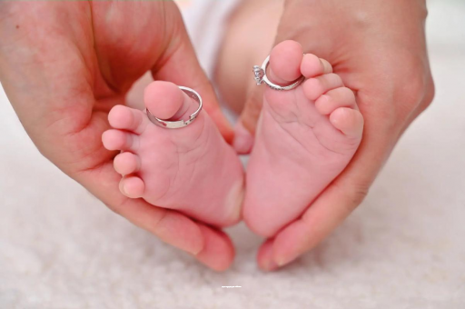 喀什宝宝有痱子怎么办 喀什宝宝有痱子怎么办